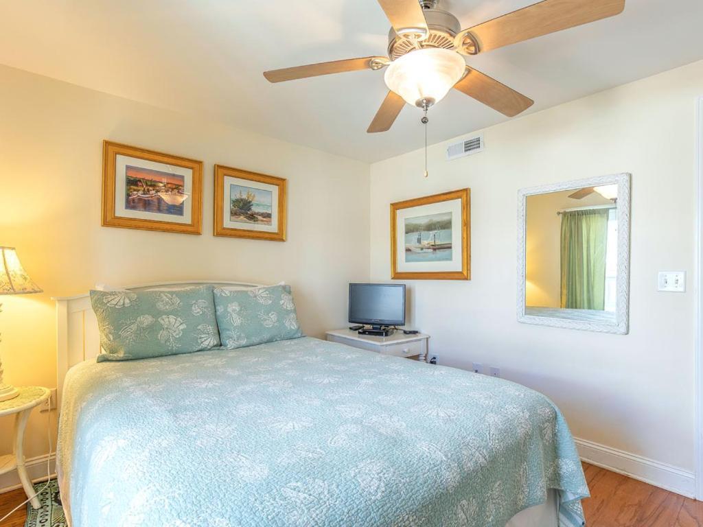 Captains Watch 17 Tybee Island Екстер'єр фото